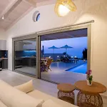 Avraam Sunset With Private Pools 别墅