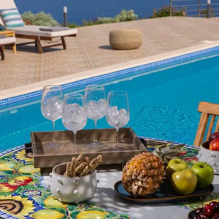 Avraam Sunset With Private Heated Pools