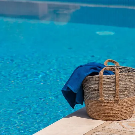 Villa Avraam Sunset With Private Heated Pools By Imagine Lefkada Kalamitsi (Lefkada)