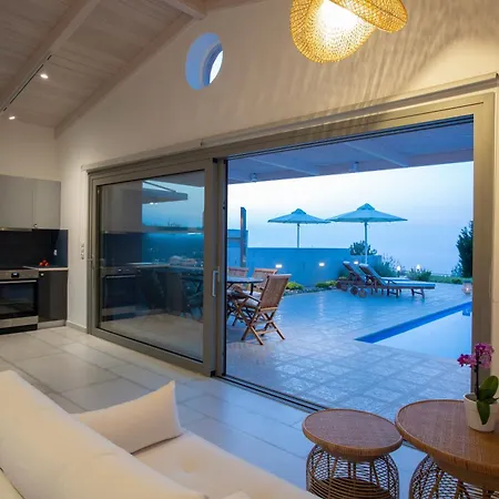 Avraam Sunset With Private Heated Pools By Imagine Lefkada * Kalamitsi (Lefkada)