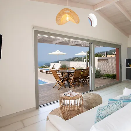 Avraam Sunset With Private Heated Pools By Imagine Lefkada * Kalamitsi (Lefkada)