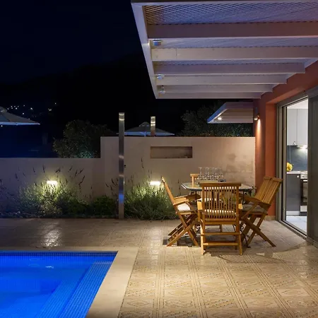 Avraam Sunset With Private Heated Pools Villa Kalamítsi