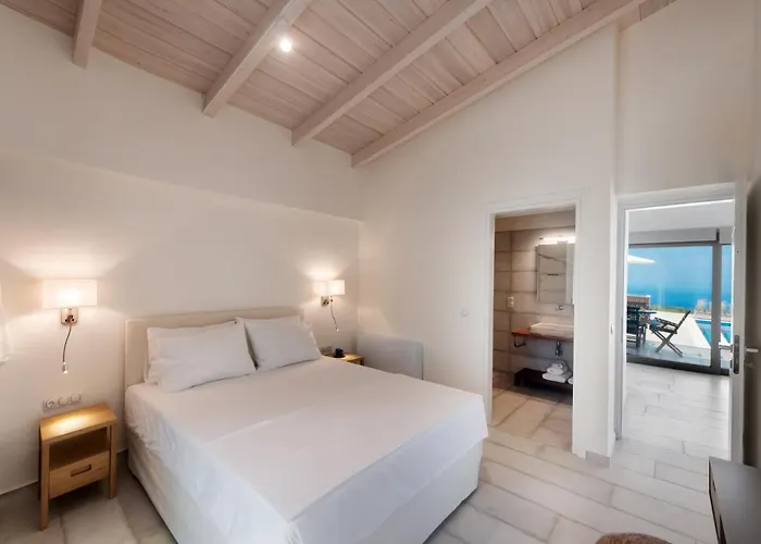 Avraam Sunset With Private Heated Pools * Kalamítsi