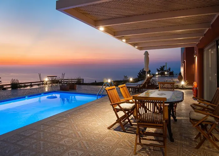 Avraam Sunset With Private Heated Pools *