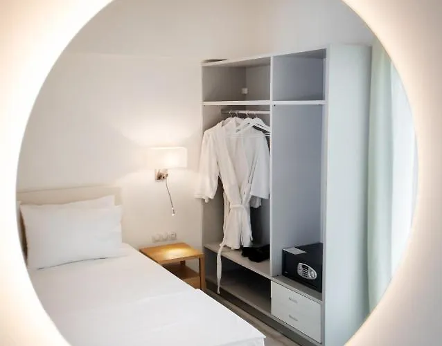 Avraam Sunset With Private Heated Pools