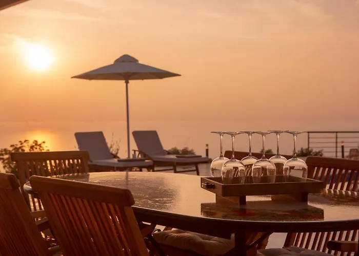 Villa Avraam Sunset With Private Heated Pools *