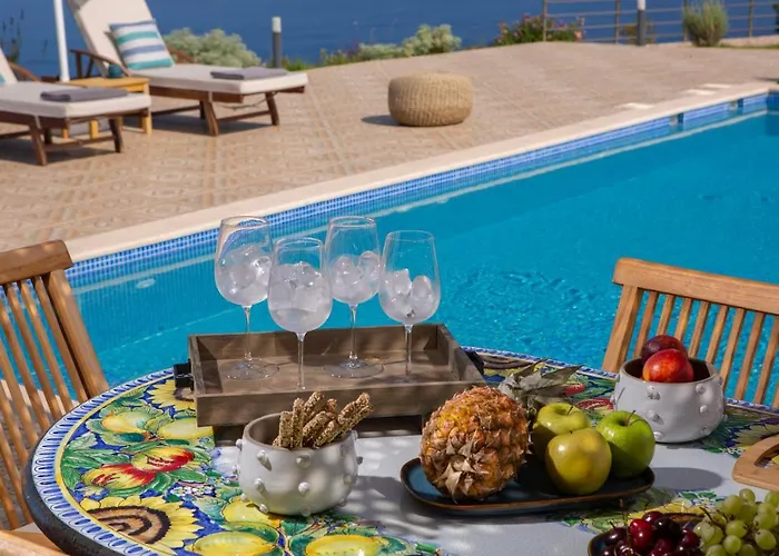 Avraam Sunset With Private Heated Pools