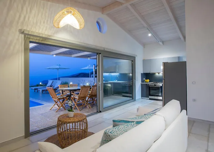 Avraam Sunset With Private Heated Pools * Kalamítsi