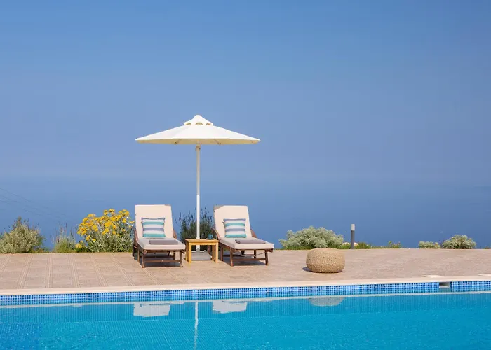 Willa Avraam Sunset With Private Heated Pools Kalamítsi