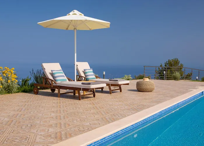 Avraam Sunset With Private Heated Pools Willa Kalamítsi